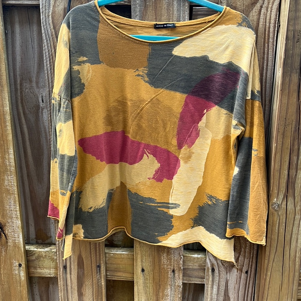 Nice t shirts fall colors size L comfy made in Italy